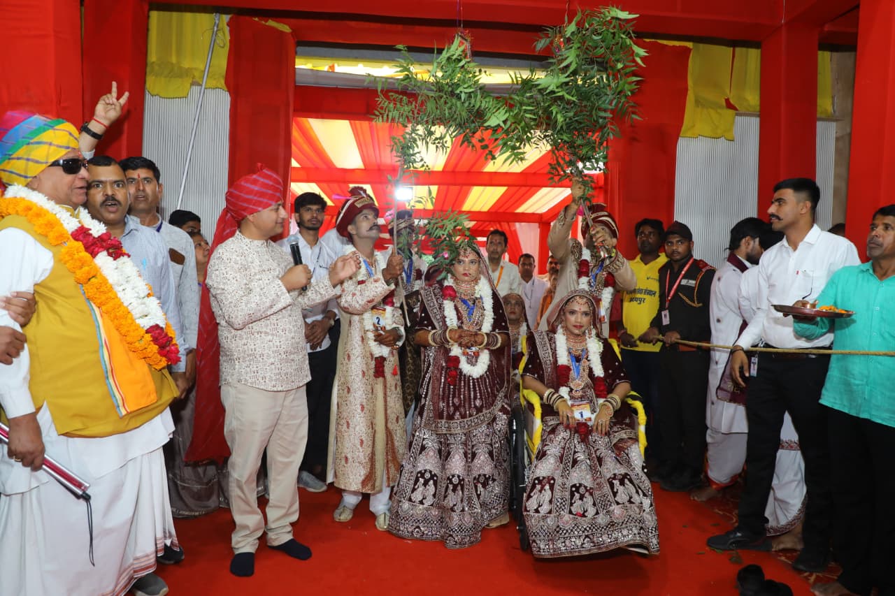 Mass wedding