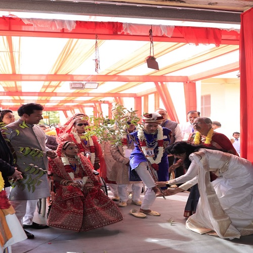 Mass wedding