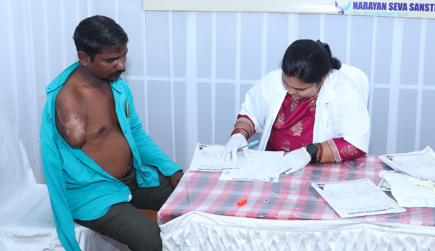 Narayan Seva Sansthan - Narayan Limb Distribution Camp Hyderabad