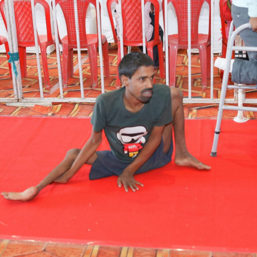 Narayan Limb Distribution Camp Lucknow 001