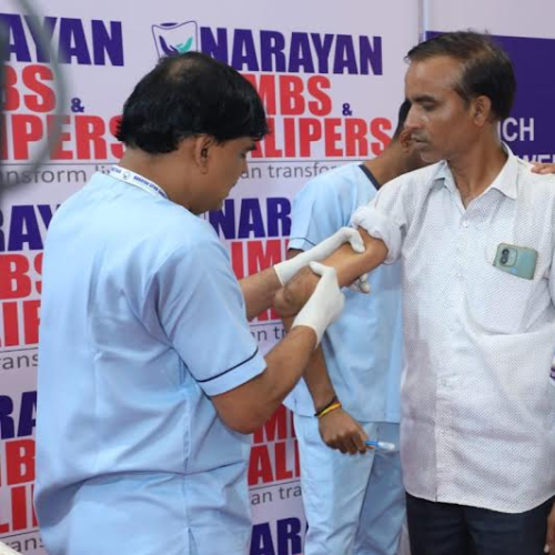 Narayan Limb Distribution Camp Jaipur 005