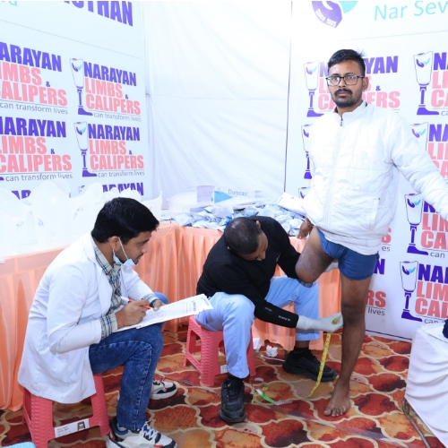Narayan Limb Distribution Camp Agra 06