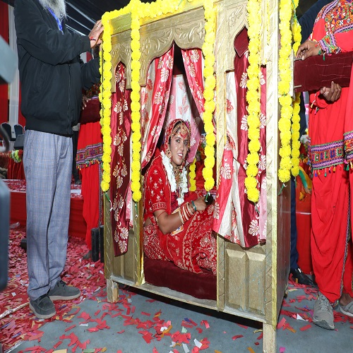 Mass wedding