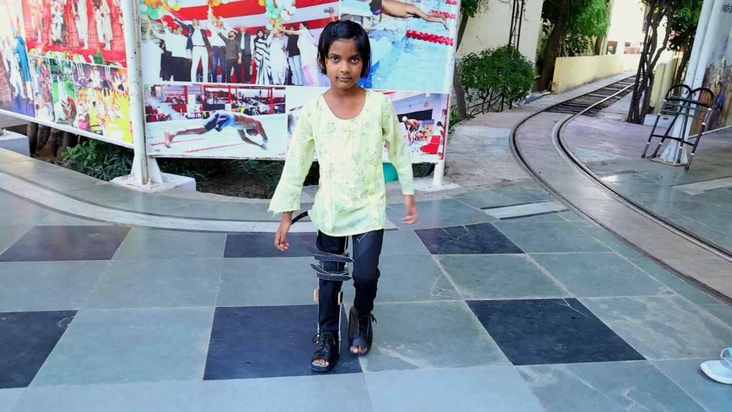 Read மூழ்கும் Success Story